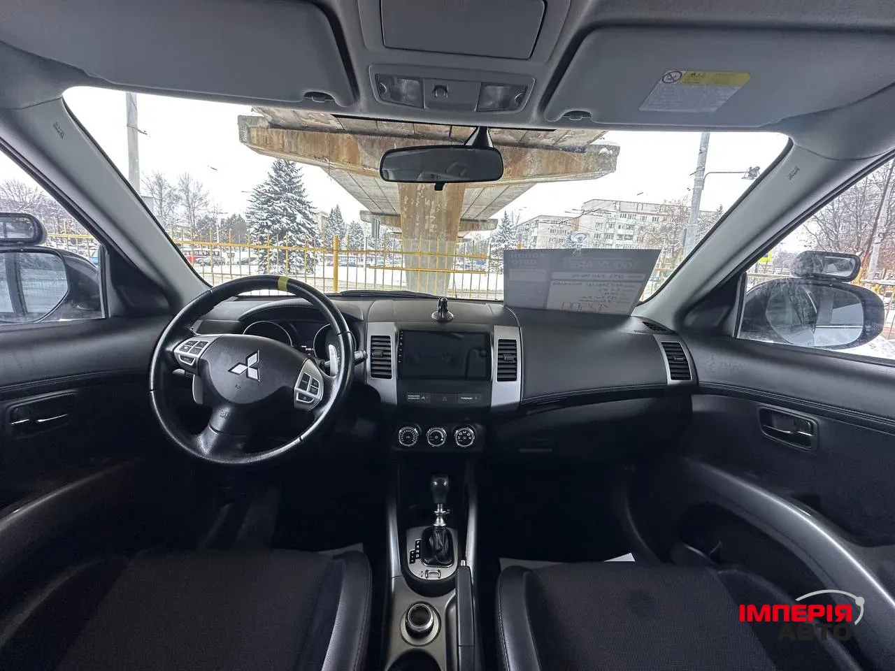 Mitsubishi Outlander - фото 8