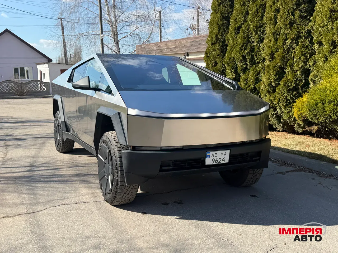 Tesla Cybertruck - фото 1