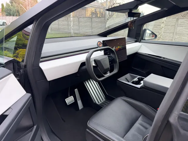 Tesla Cybertruck - фото 5