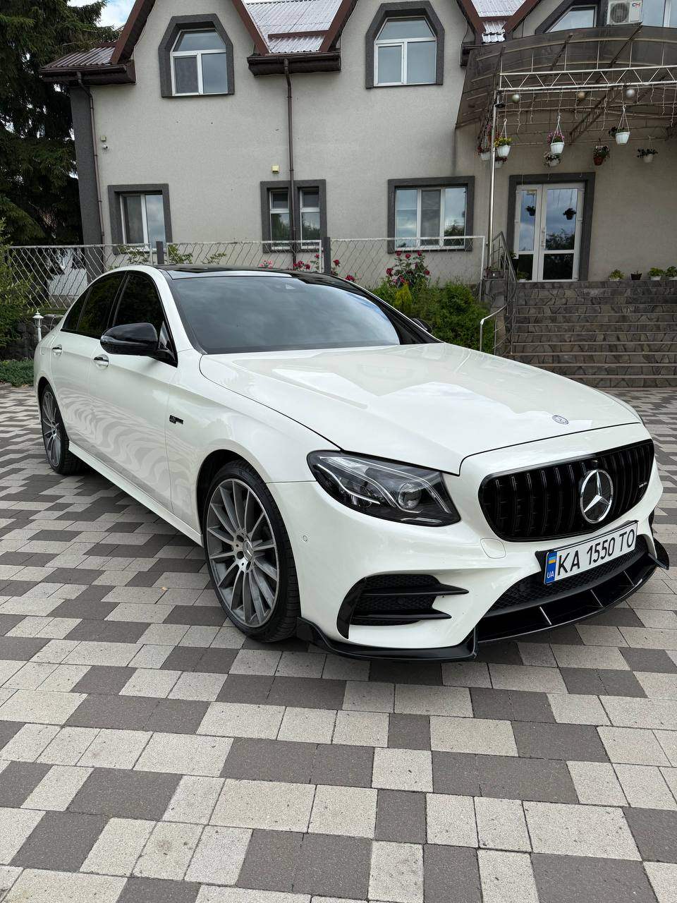 Mercedes-Benz E-Класс AMG - фото 3