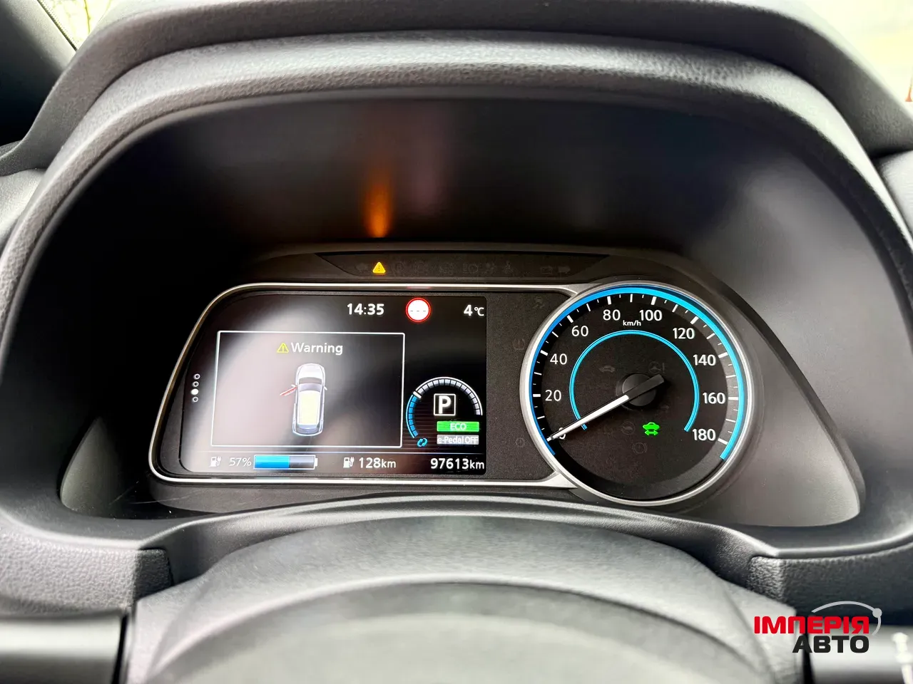 Nissan Leaf - фото 12