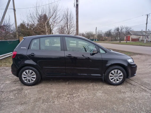 Volkswagen Golf Plus - фото 3