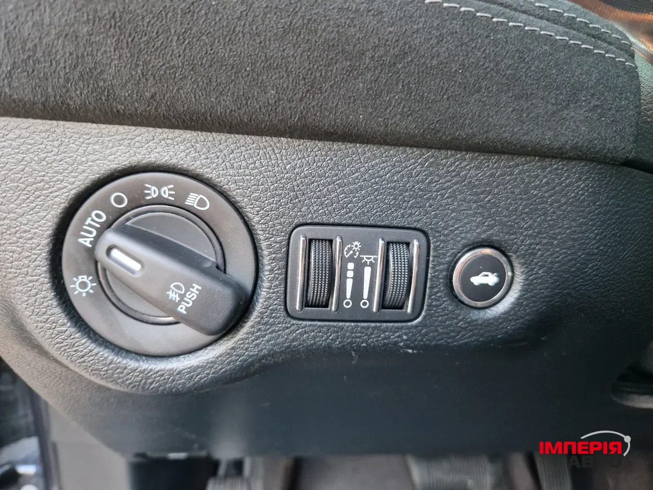 Dodge Challenger - фото 20