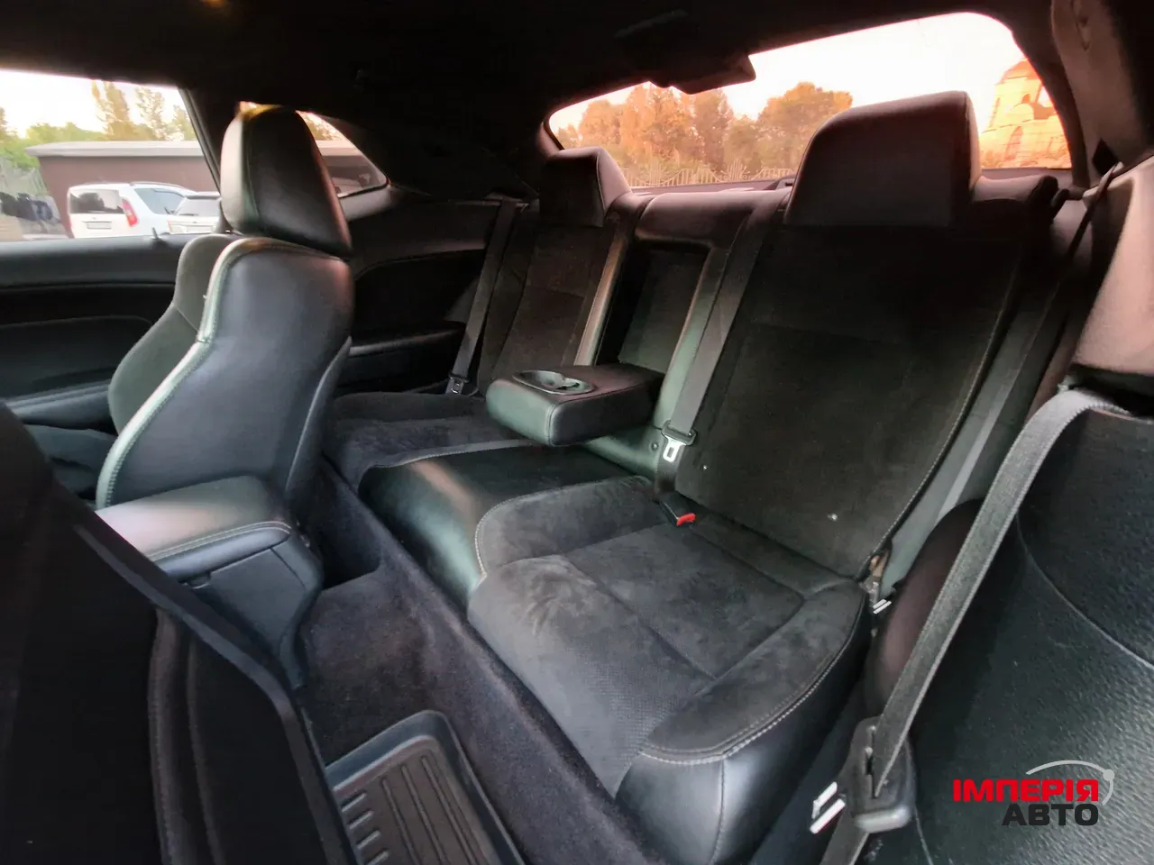 Dodge Challenger - фото 26