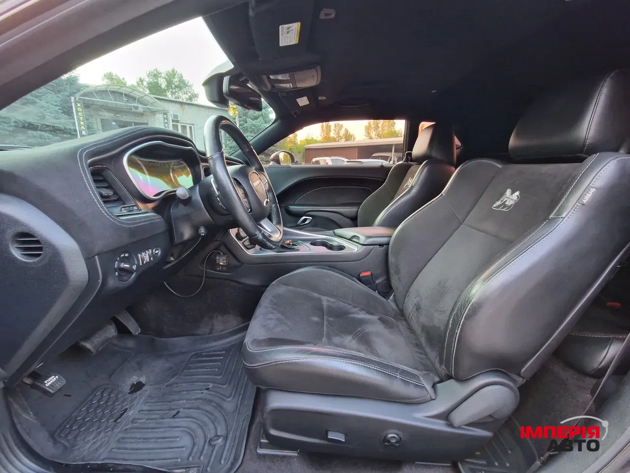 Dodge Challenger - фото 18