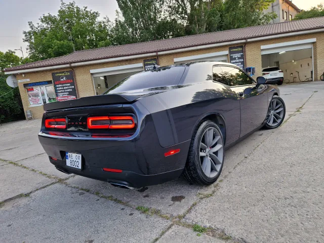 Dodge Challenger - фото 4