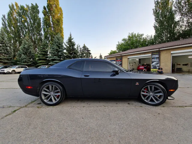 Dodge Challenger - фото 3