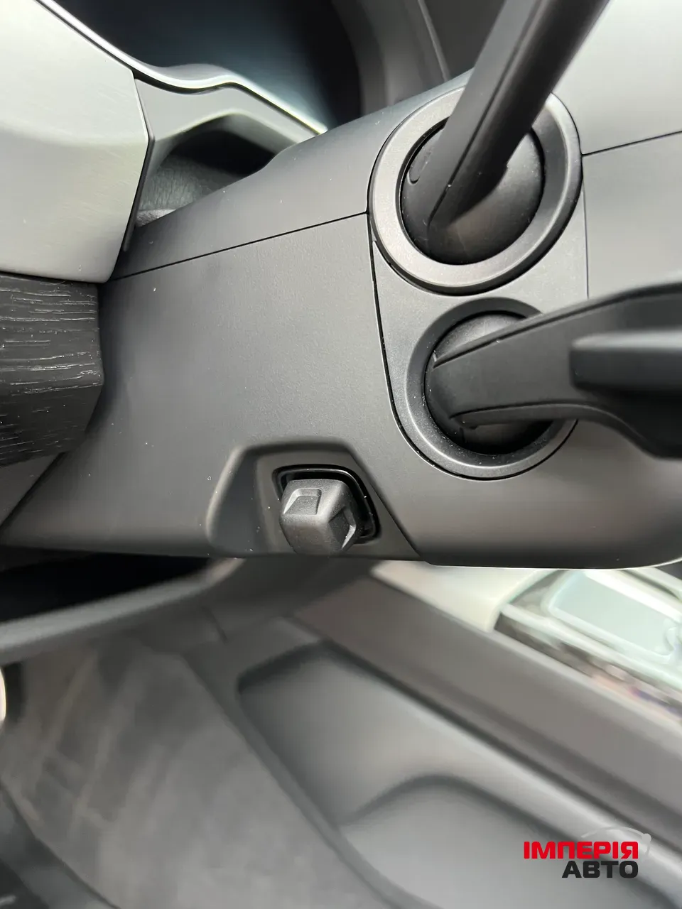 Audi Q7 - фото 21