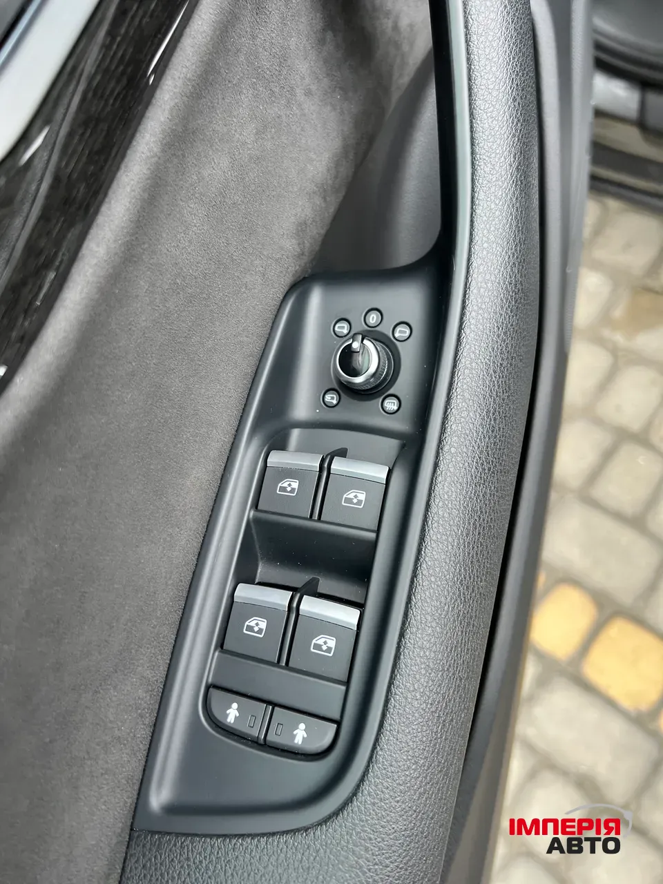 Audi Q7 - фото 17