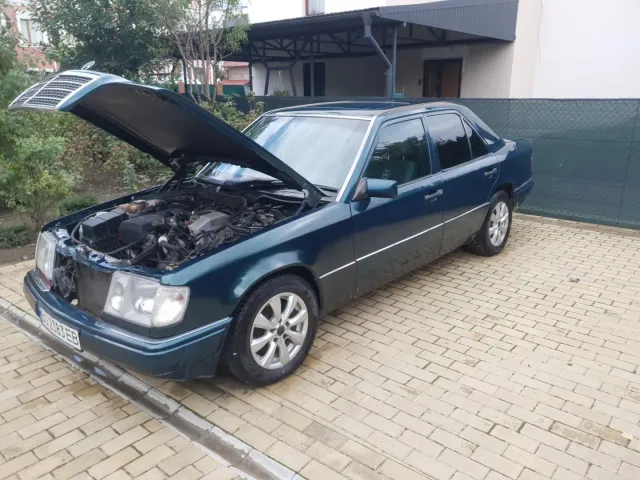 Mercedes-Benz E-Класс - фото 2