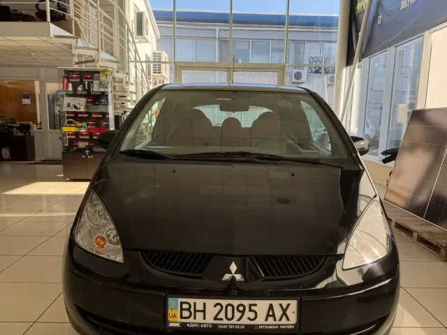 Mitsubishi Colt - фото 2
