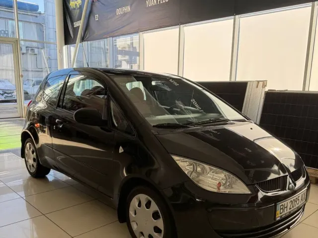 Mitsubishi Colt - фото 3
