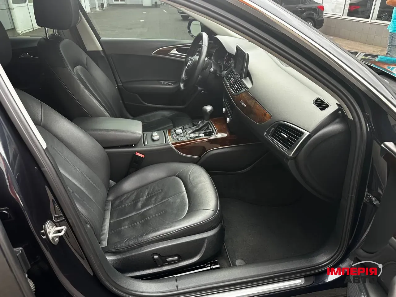 Audi A6 - фото 32