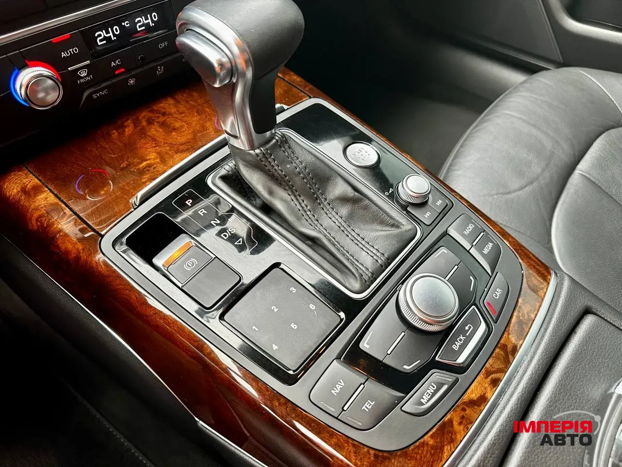 Audi A6 - фото 18