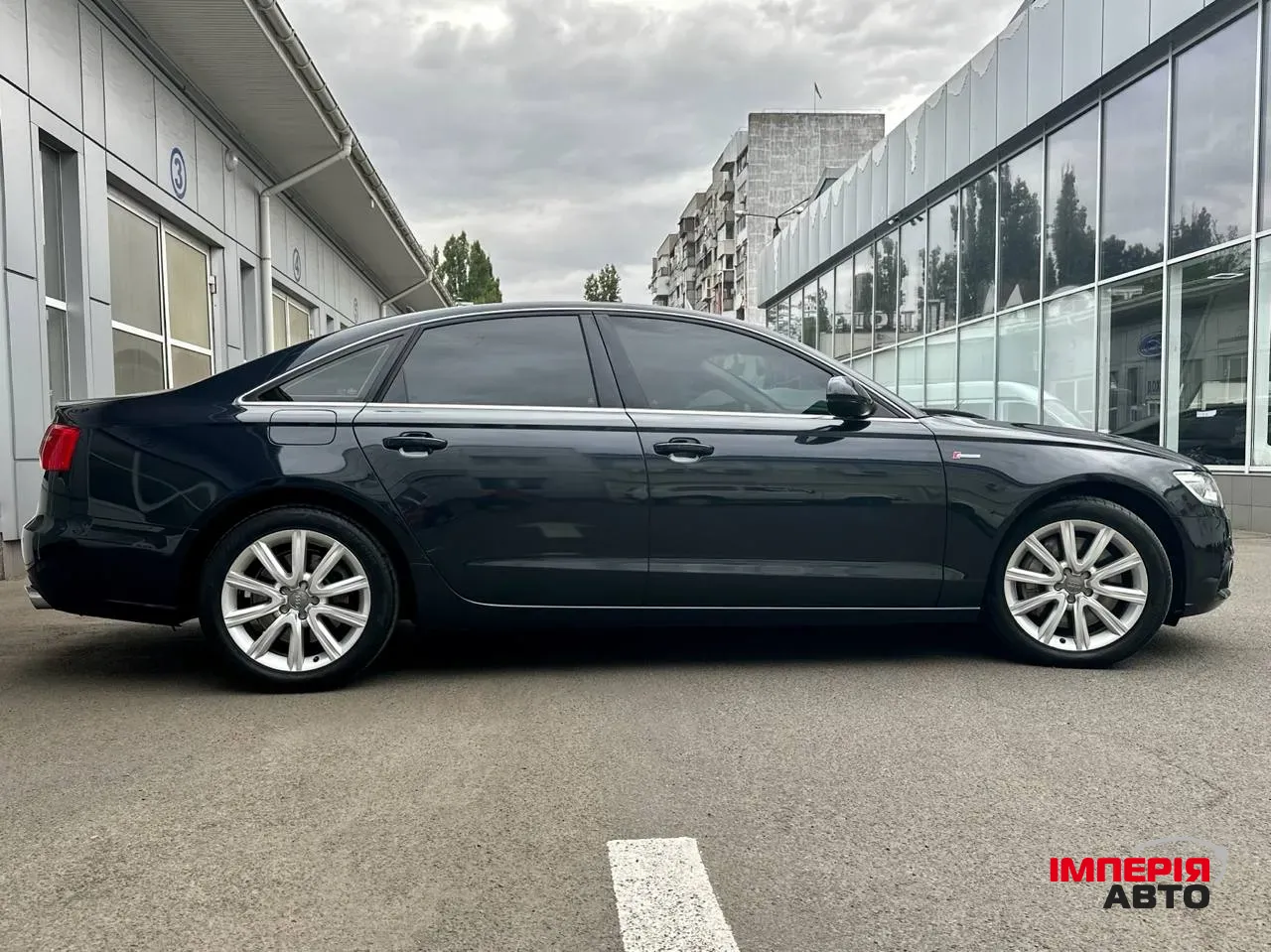 Audi A6 - фото 7