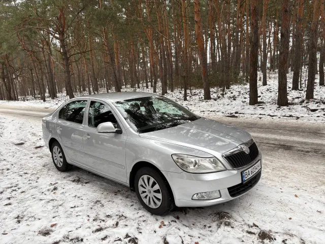 Skoda Octavia - фото 2