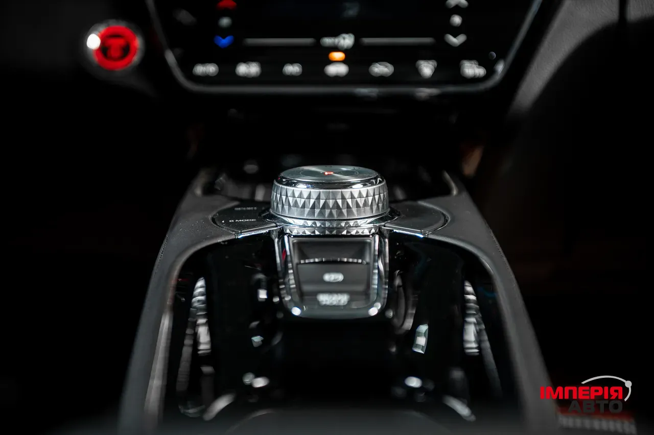 Honda M-NV - фото 36