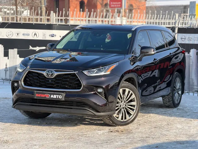 Toyota Highlander - фото 1