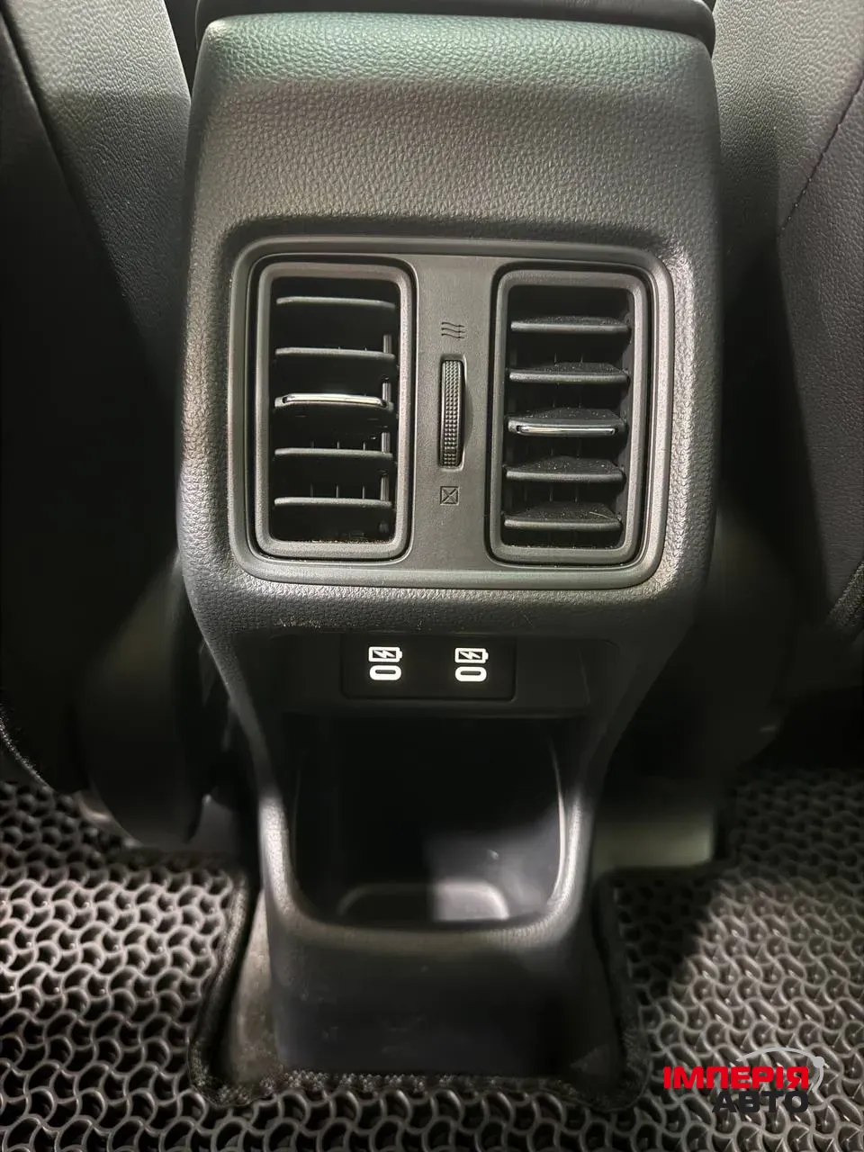 Honda e NP1 - фото 27