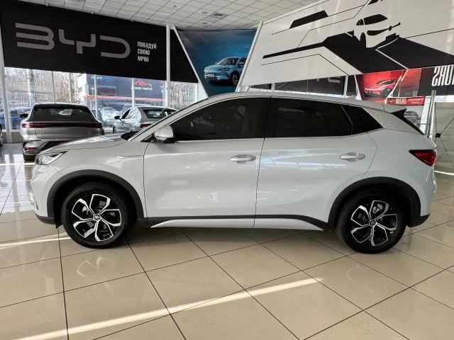 BYD Yuan - фото 4