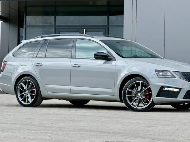 Skoda Octavia RS - фото 3