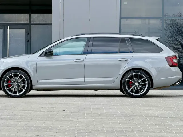 Skoda Octavia RS - фото 5