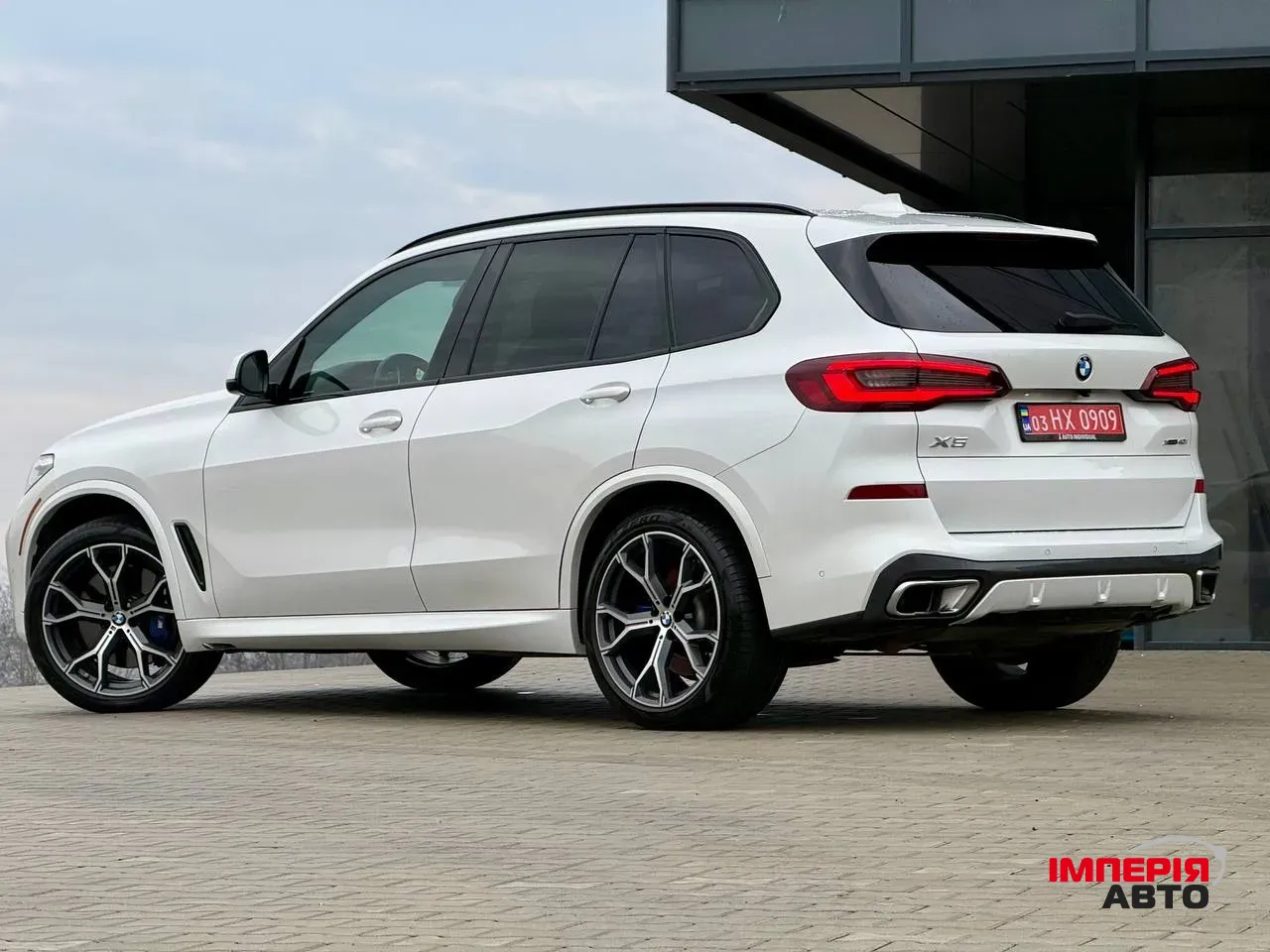 BMW X5 - фото 2