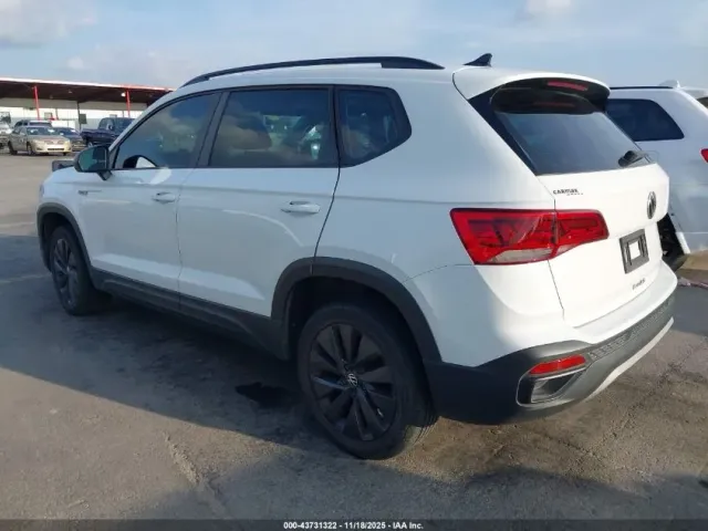 Volkswagen Taos - фото 3