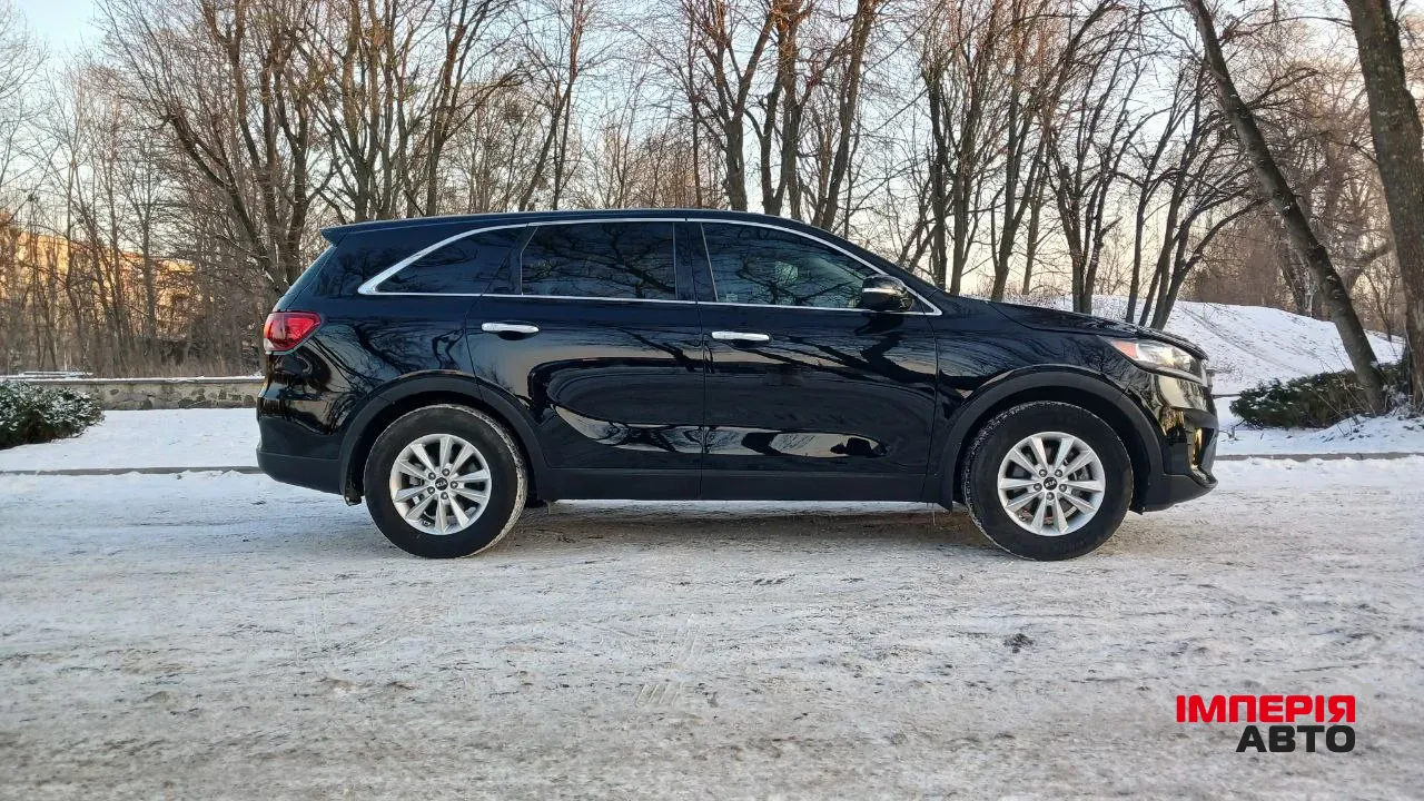 Kia Sorento - фото 5