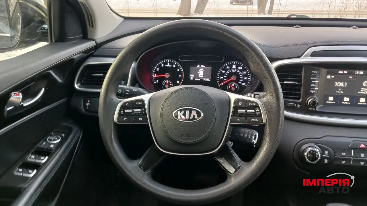 Kia Sorento - фото 13
