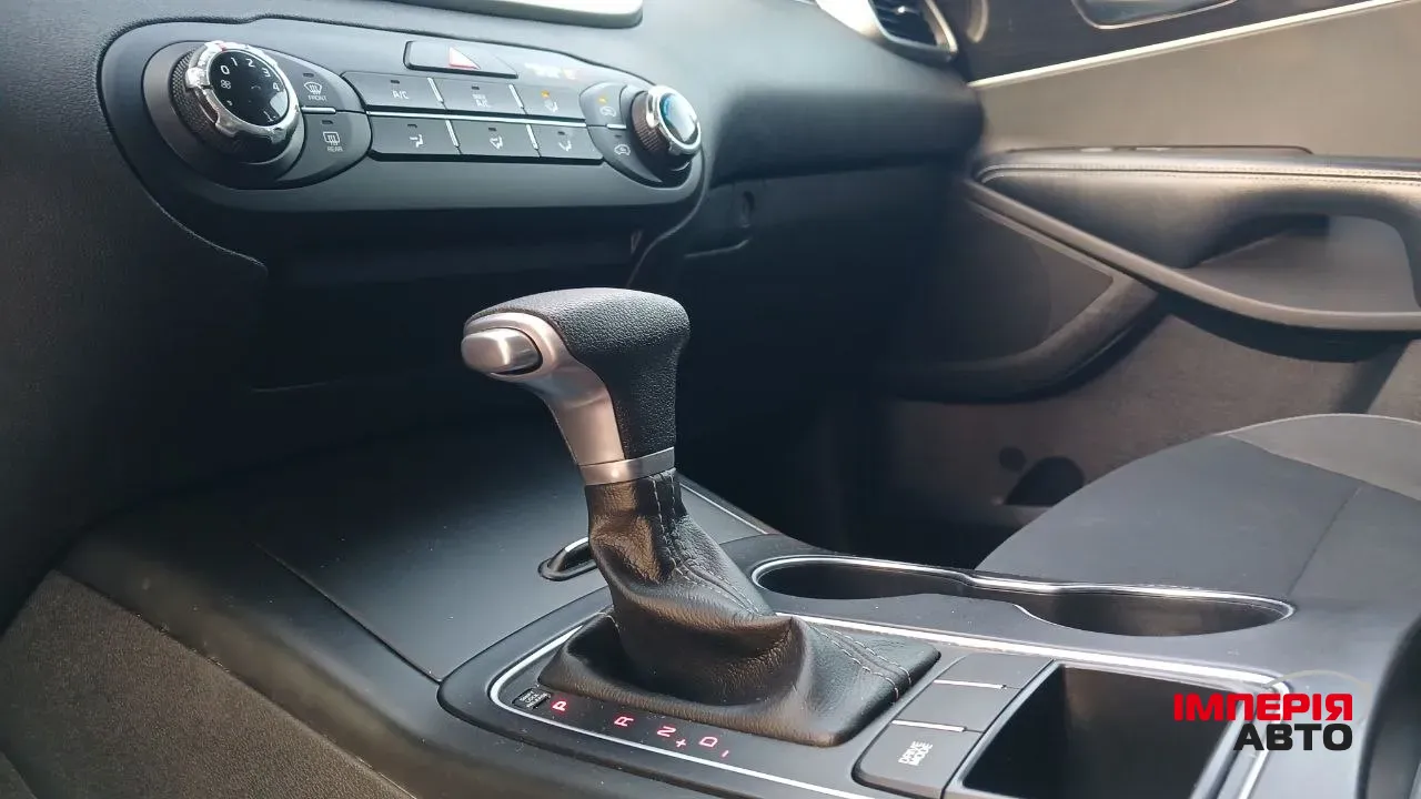 Kia Sorento - фото 28