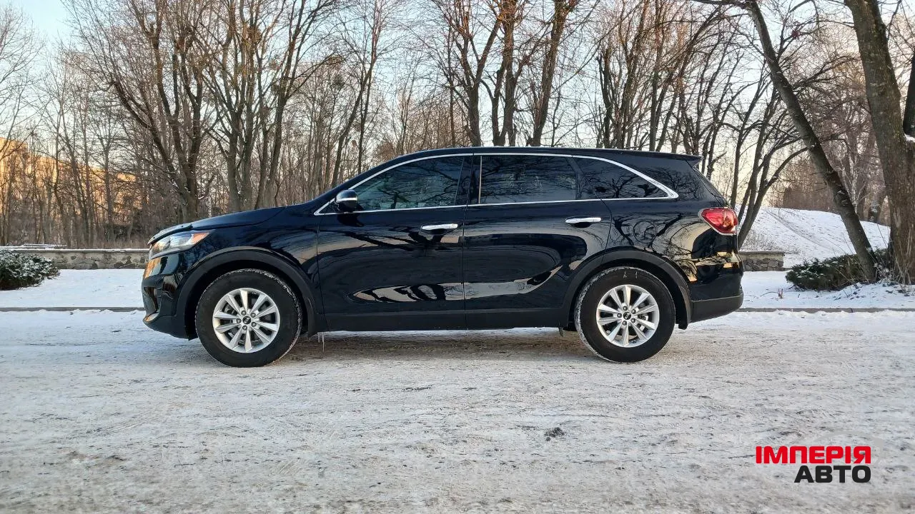 Kia Sorento - фото 4