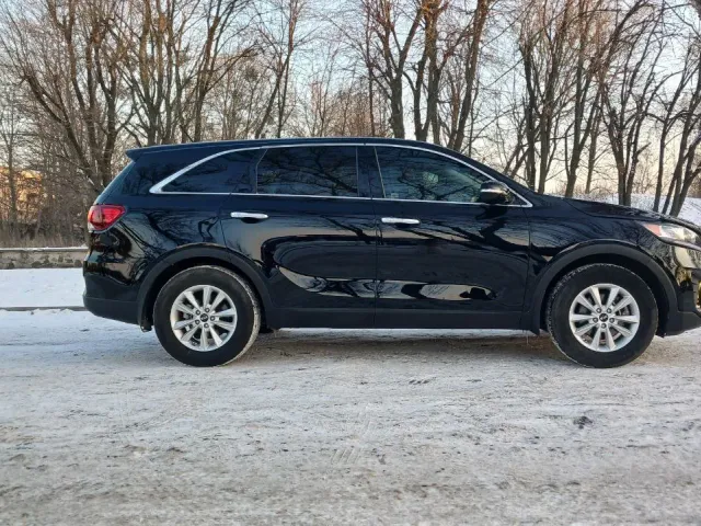 Kia Sorento - фото 5