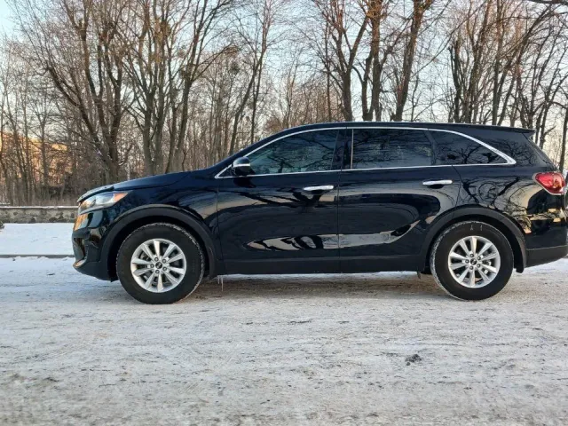 Kia Sorento - фото 4