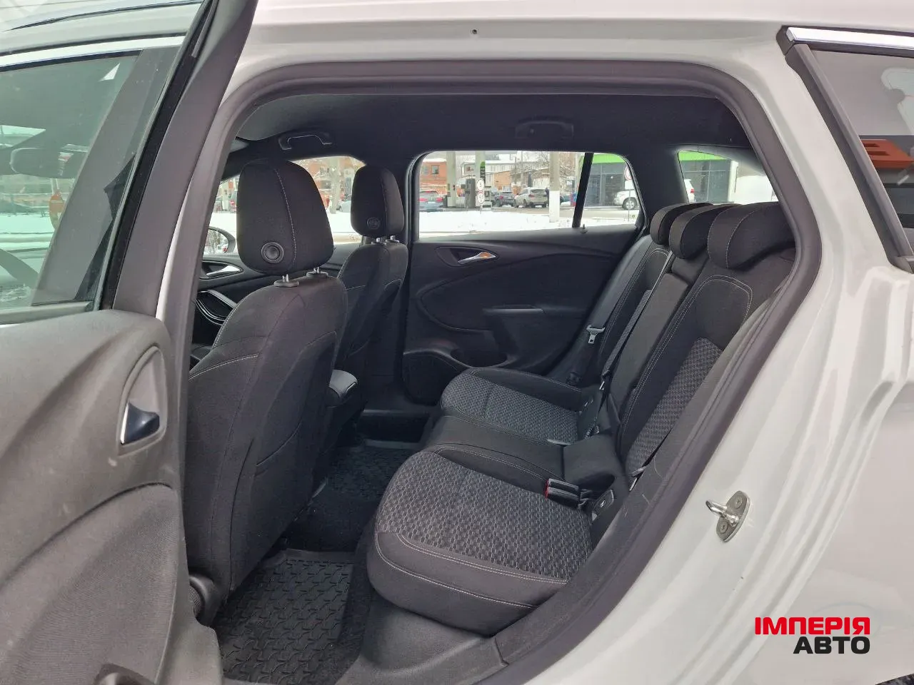 Opel Astra - фото 8