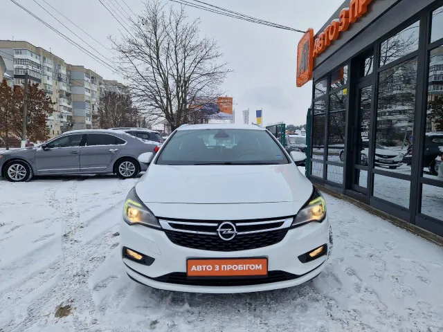 Opel Astra - фото 2