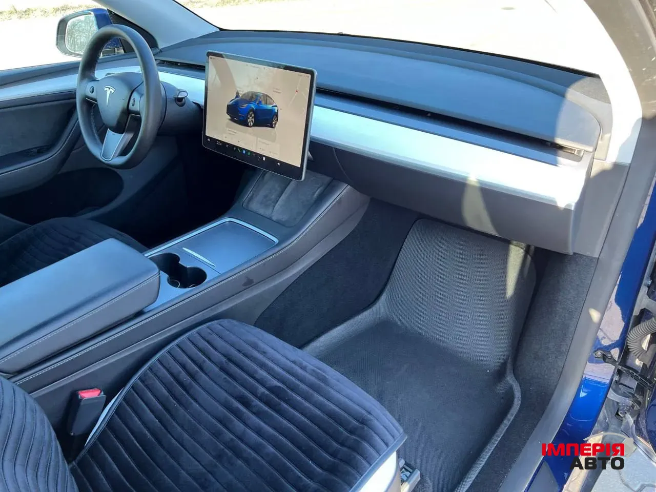 Tesla Model Y - фото 9