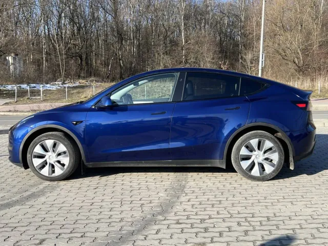 Tesla Model Y - фото 5