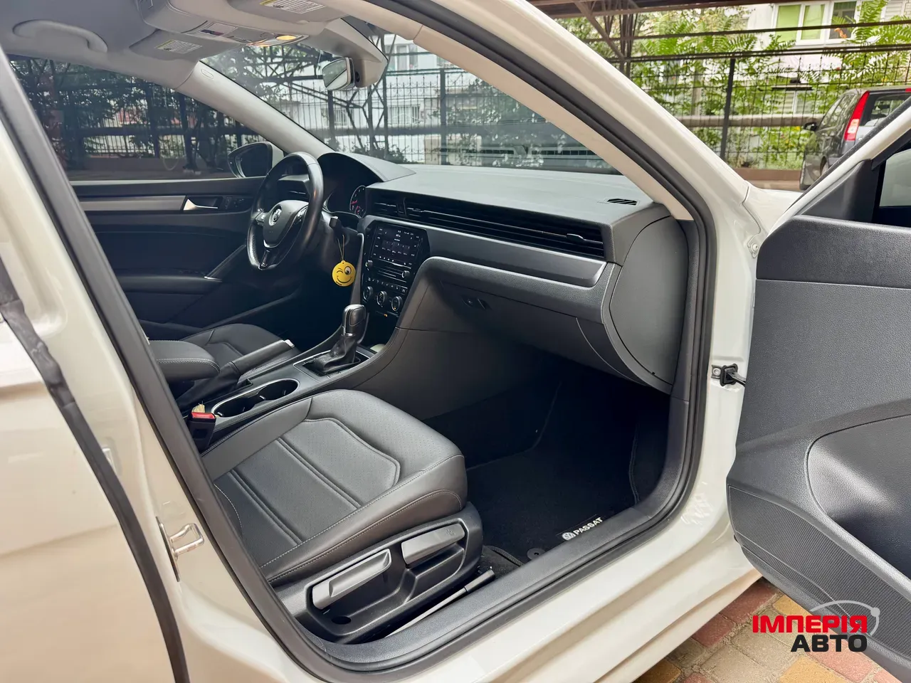 Volkswagen Passat (North America and China) - фото 14