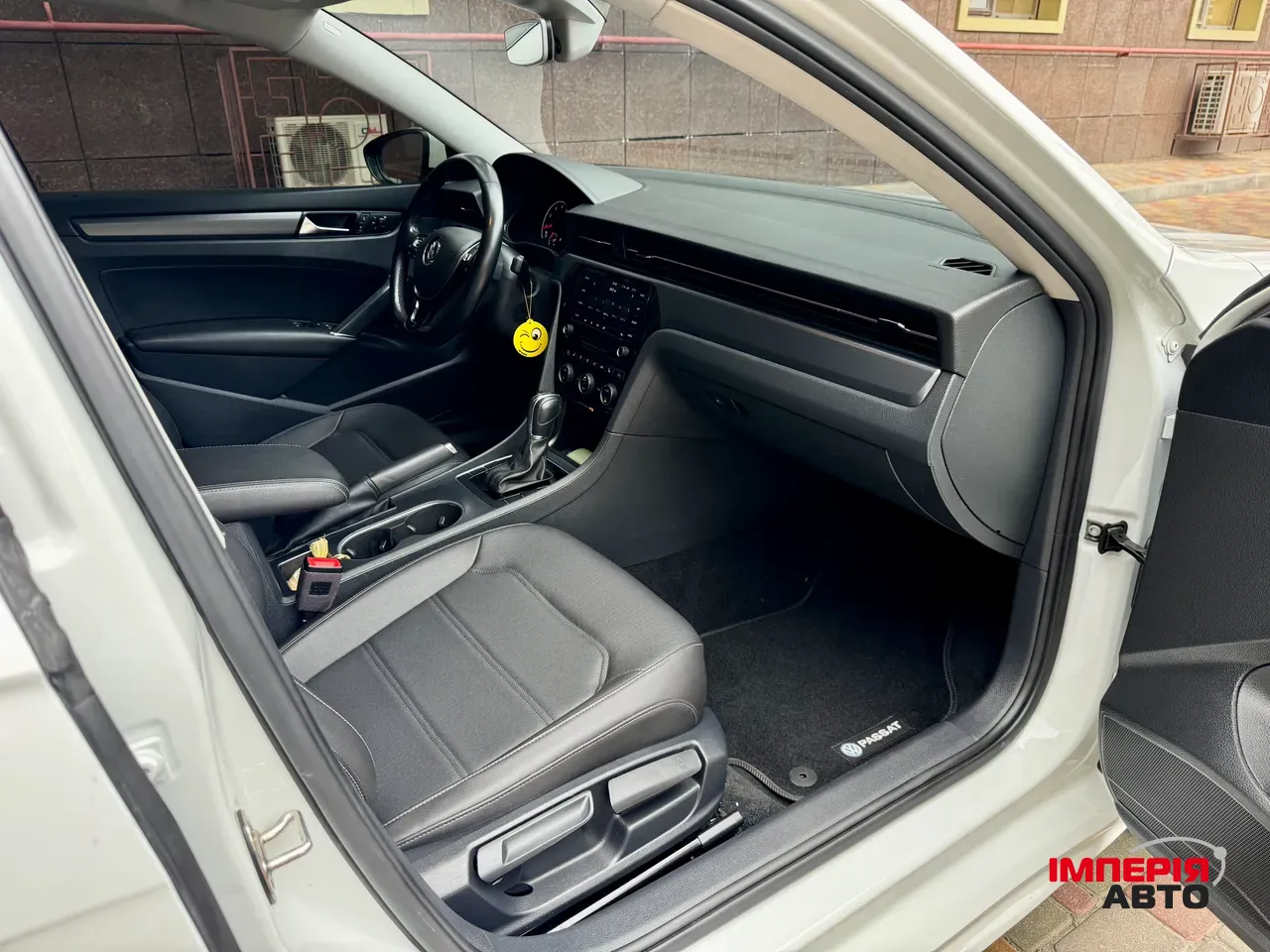 Volkswagen Passat (North America and China) - фото 21