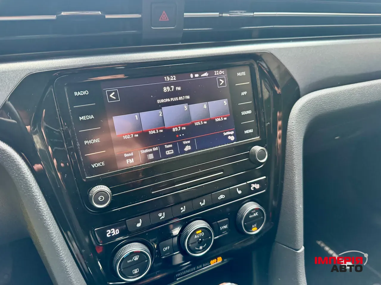 Volkswagen Passat (North America and China) - фото 20