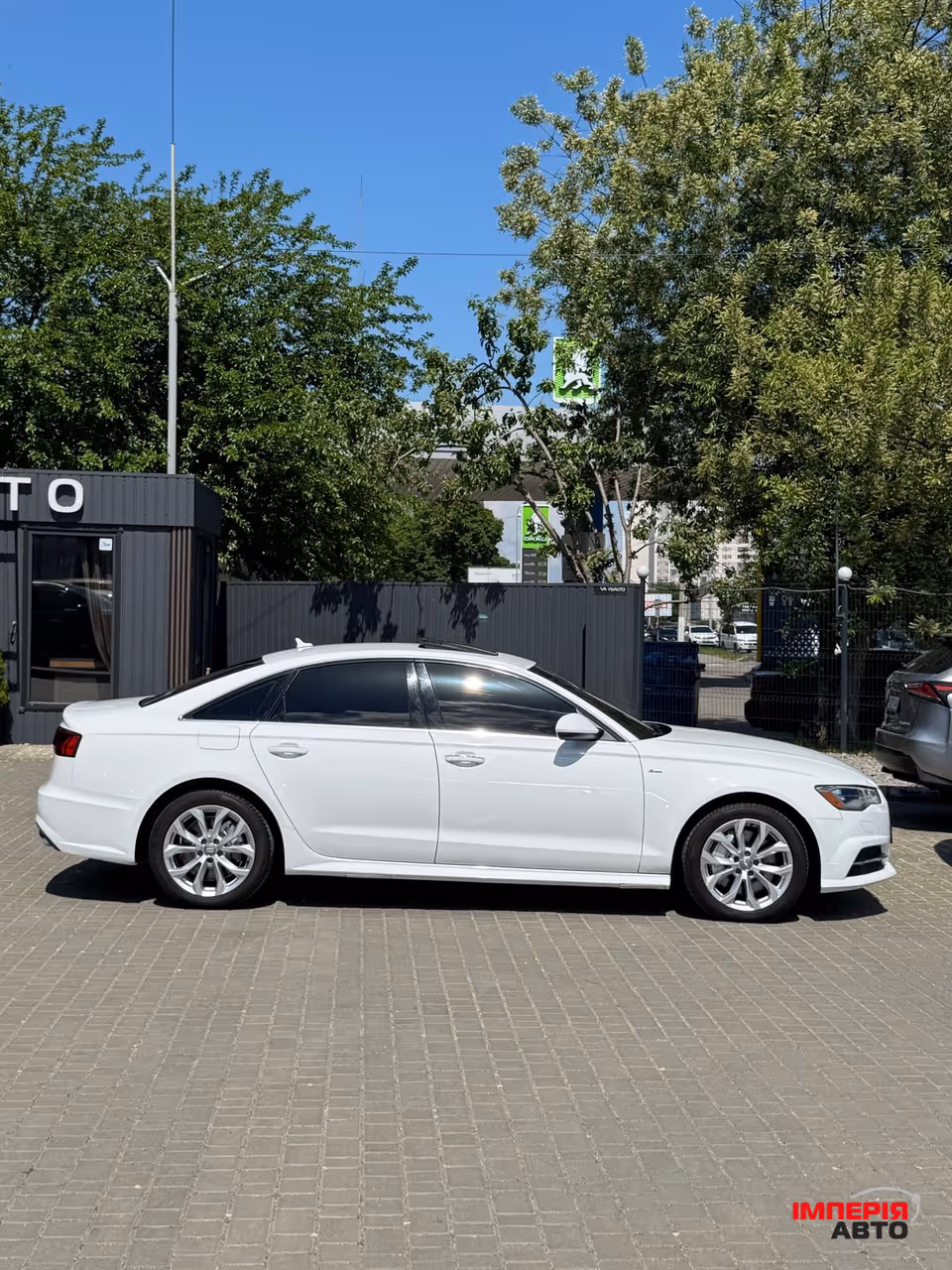 Audi A6 - фото 2
