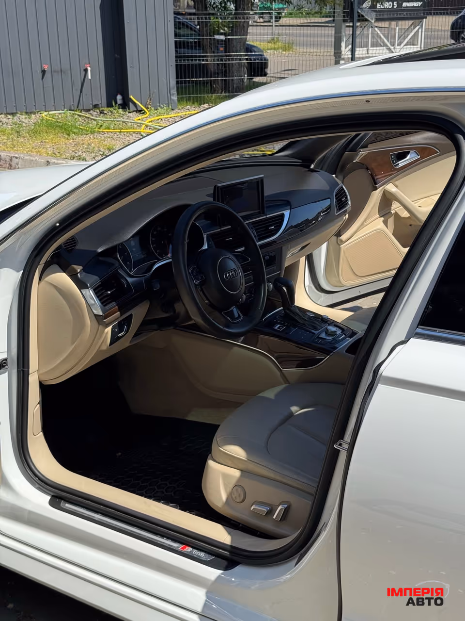 Audi A6 - фото 17