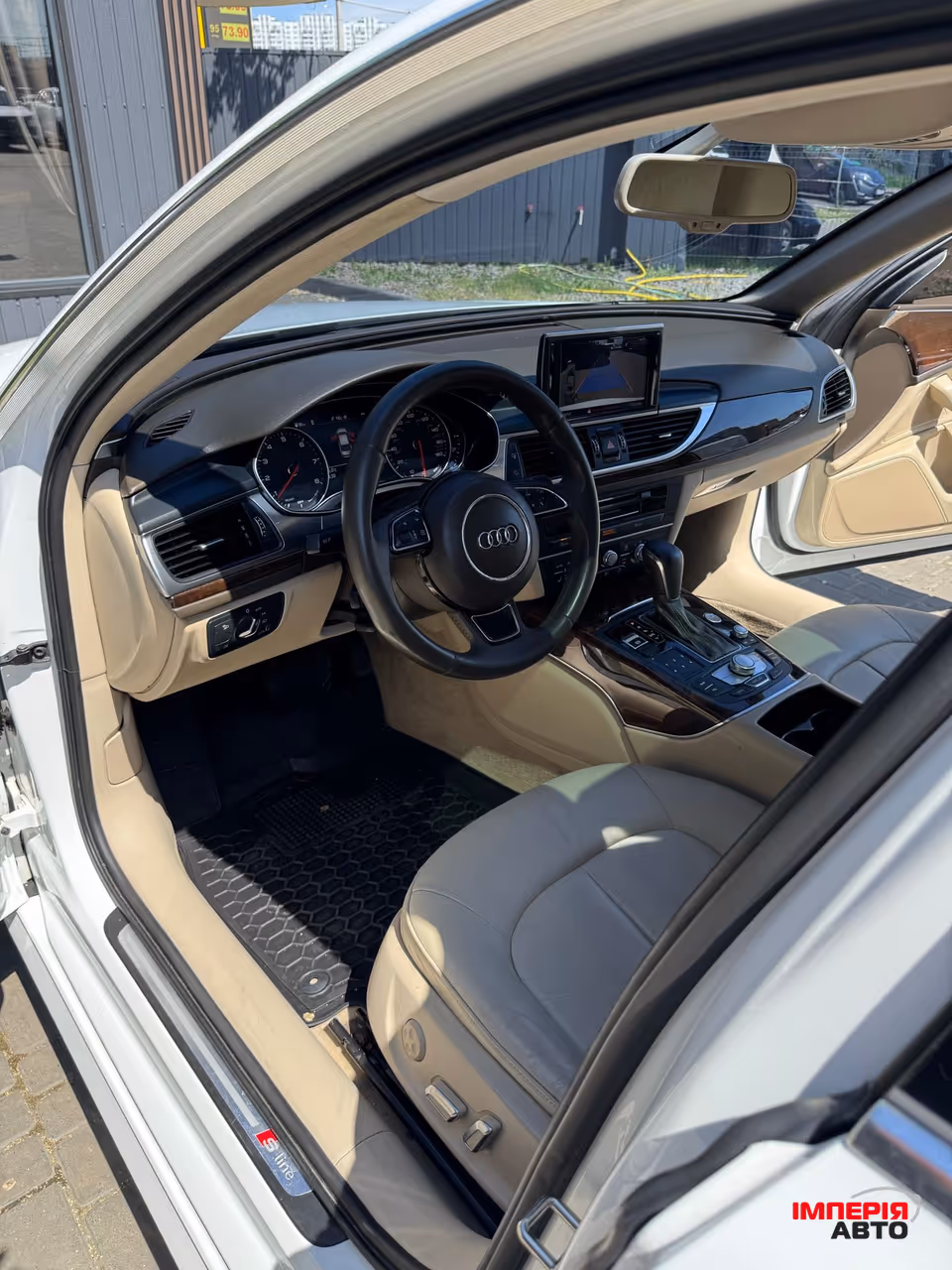 Audi A6 - фото 13