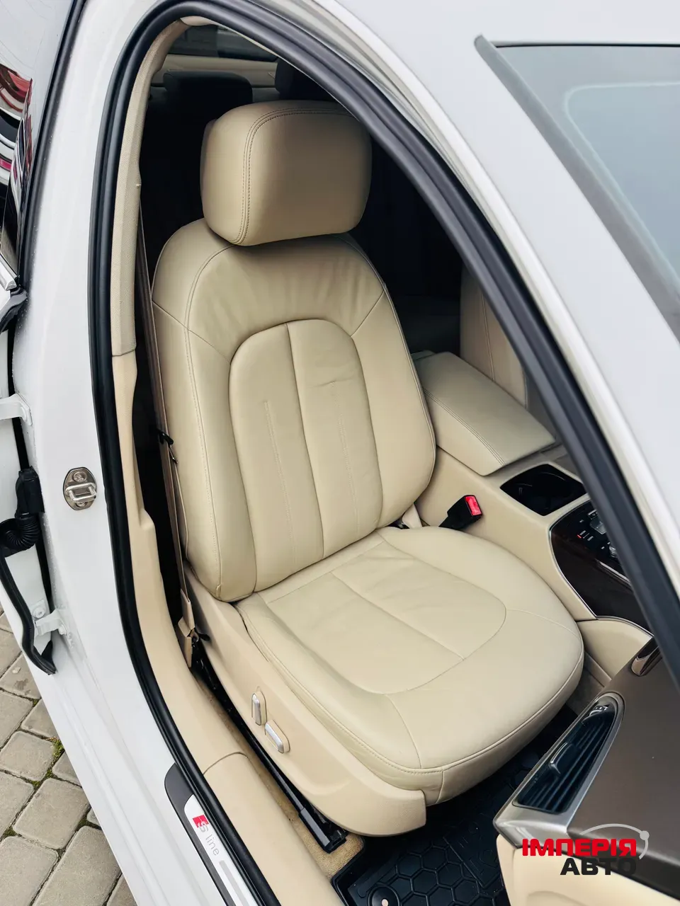 Audi A6 - фото 17