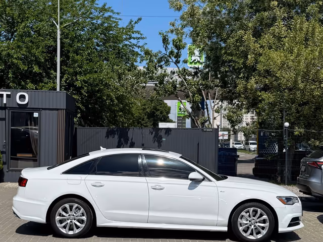 Audi A6 - фото 2
