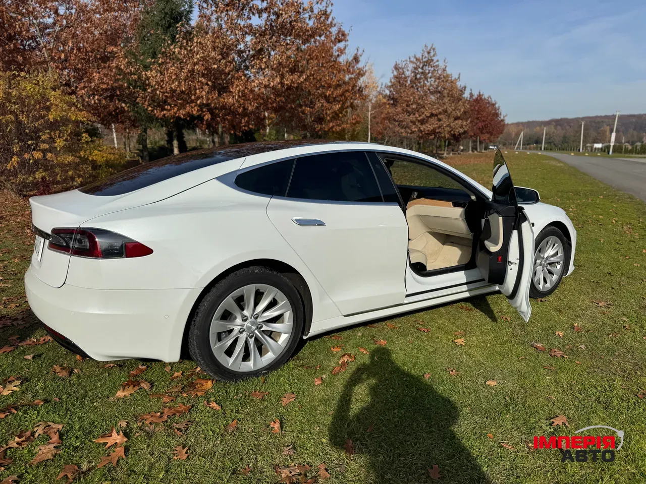 Tesla Model S - фото 10