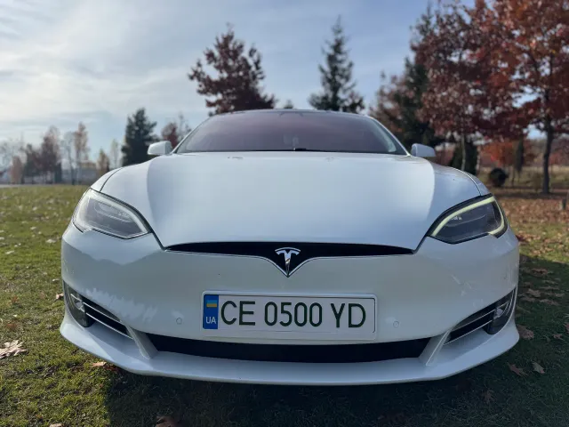 Tesla Model S - фото 2