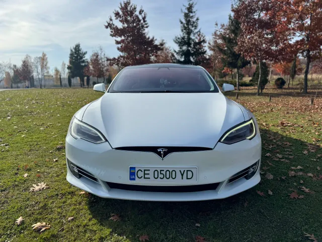 Tesla Model S - фото 4