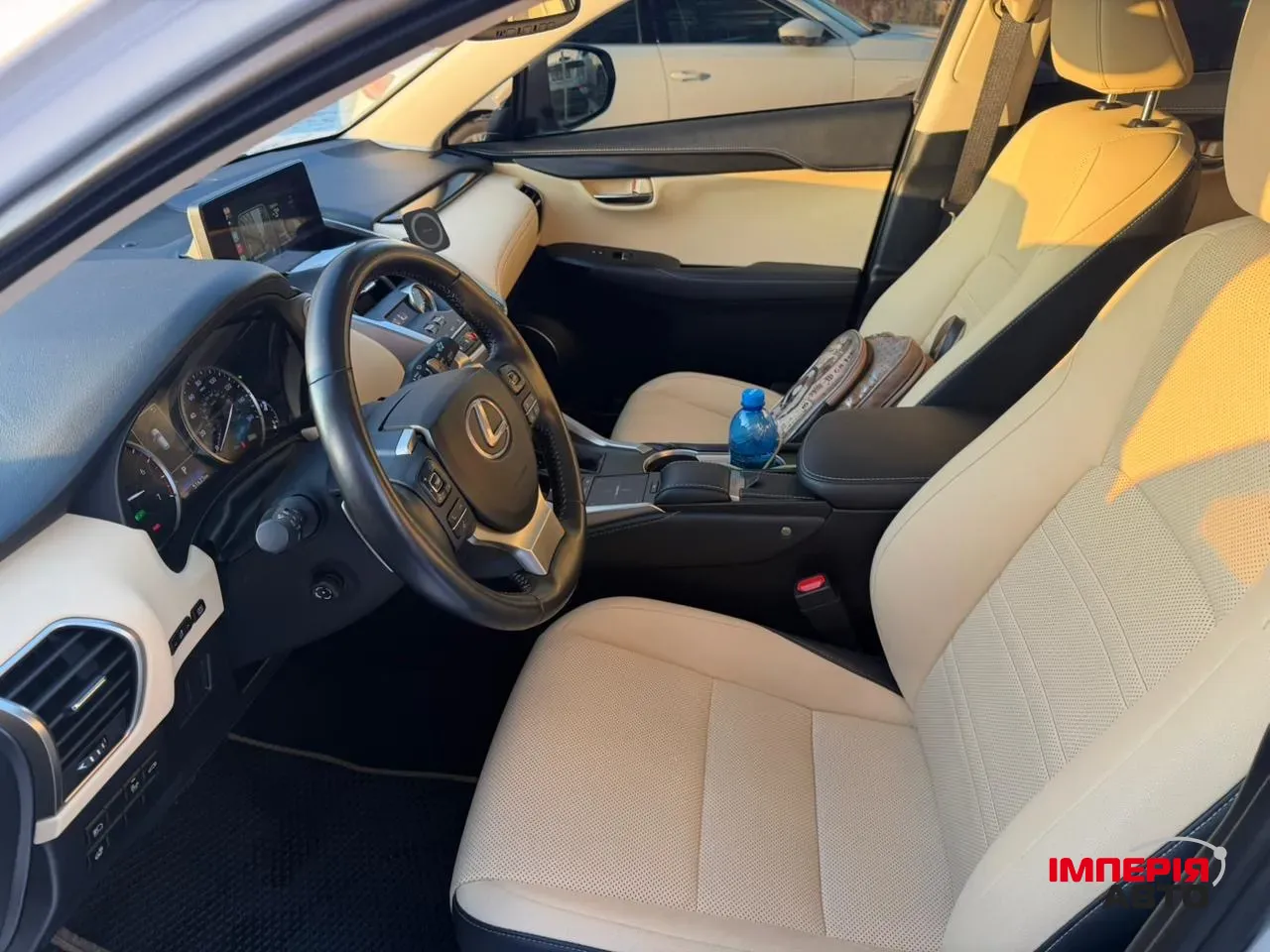 Lexus NX - фото 6